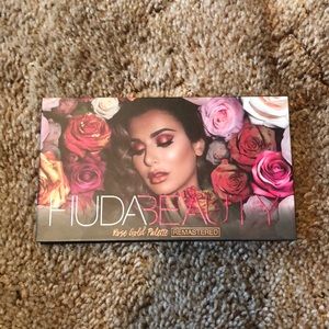 Hudabeauty rose gold remastered palette